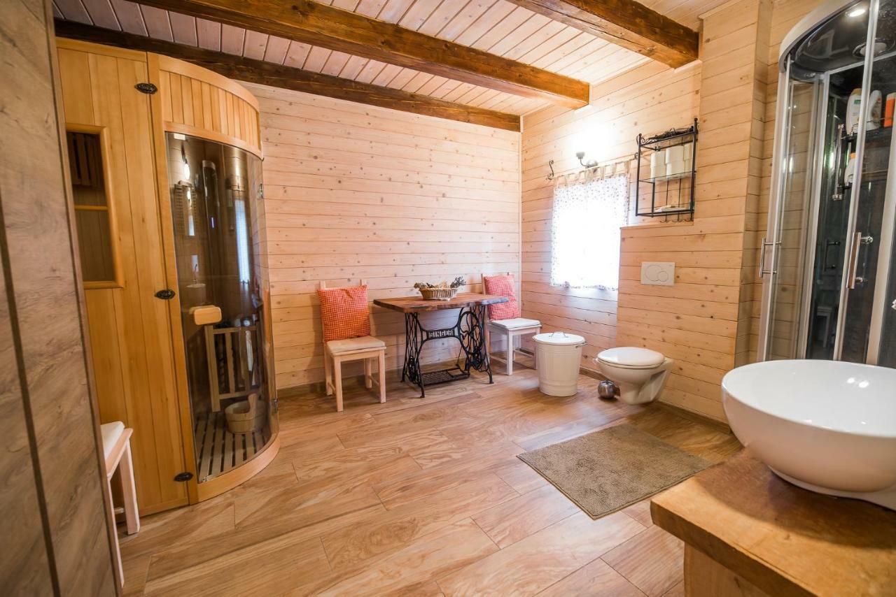 Sunny House With Sauna Bistrica ob Sotli Kültér fotó